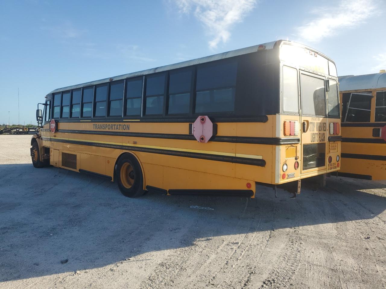 Freightliner Saf-t-line B2b Image 3