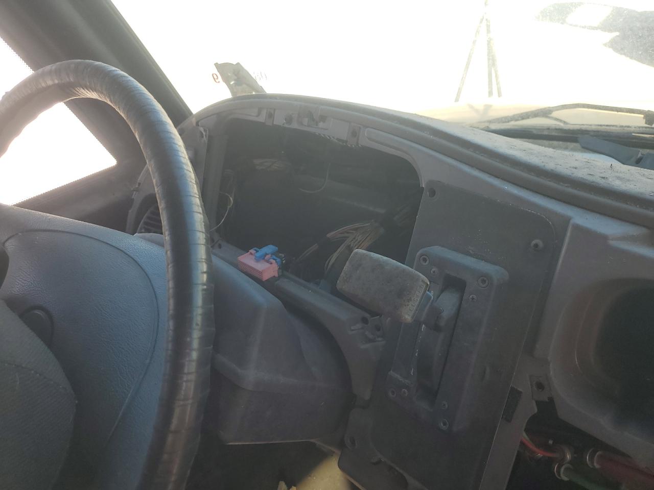 Freightliner Saf-t-line B2b Image 6