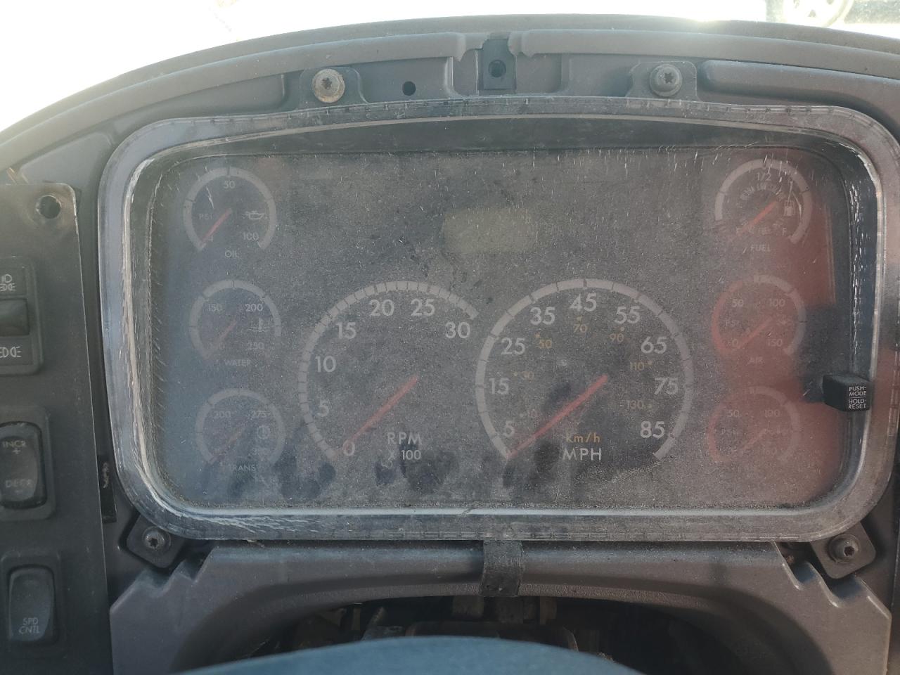 Freightliner Saf-t-line B2b Image 8