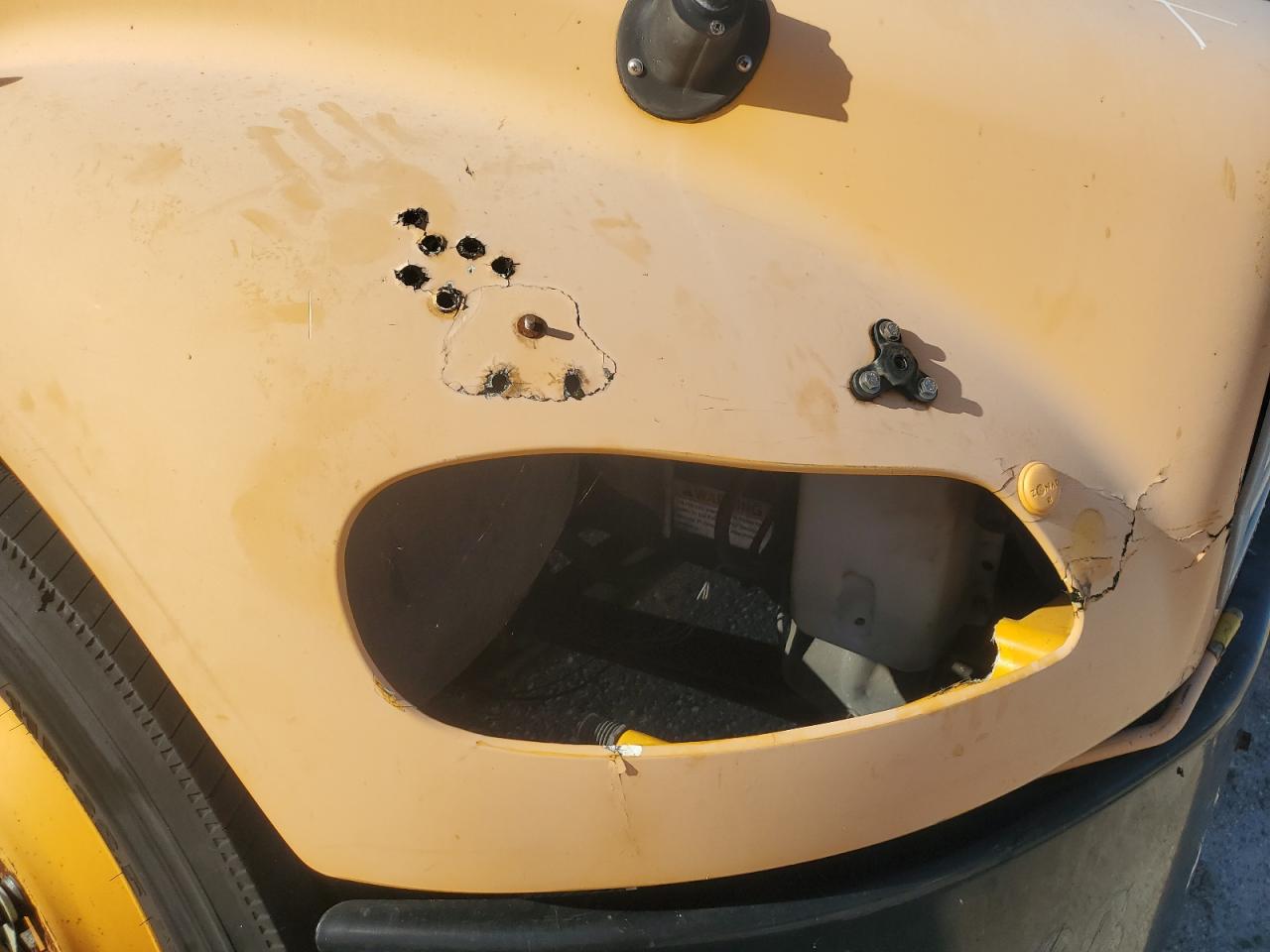 Freightliner Saf-t-line B2b Image 9