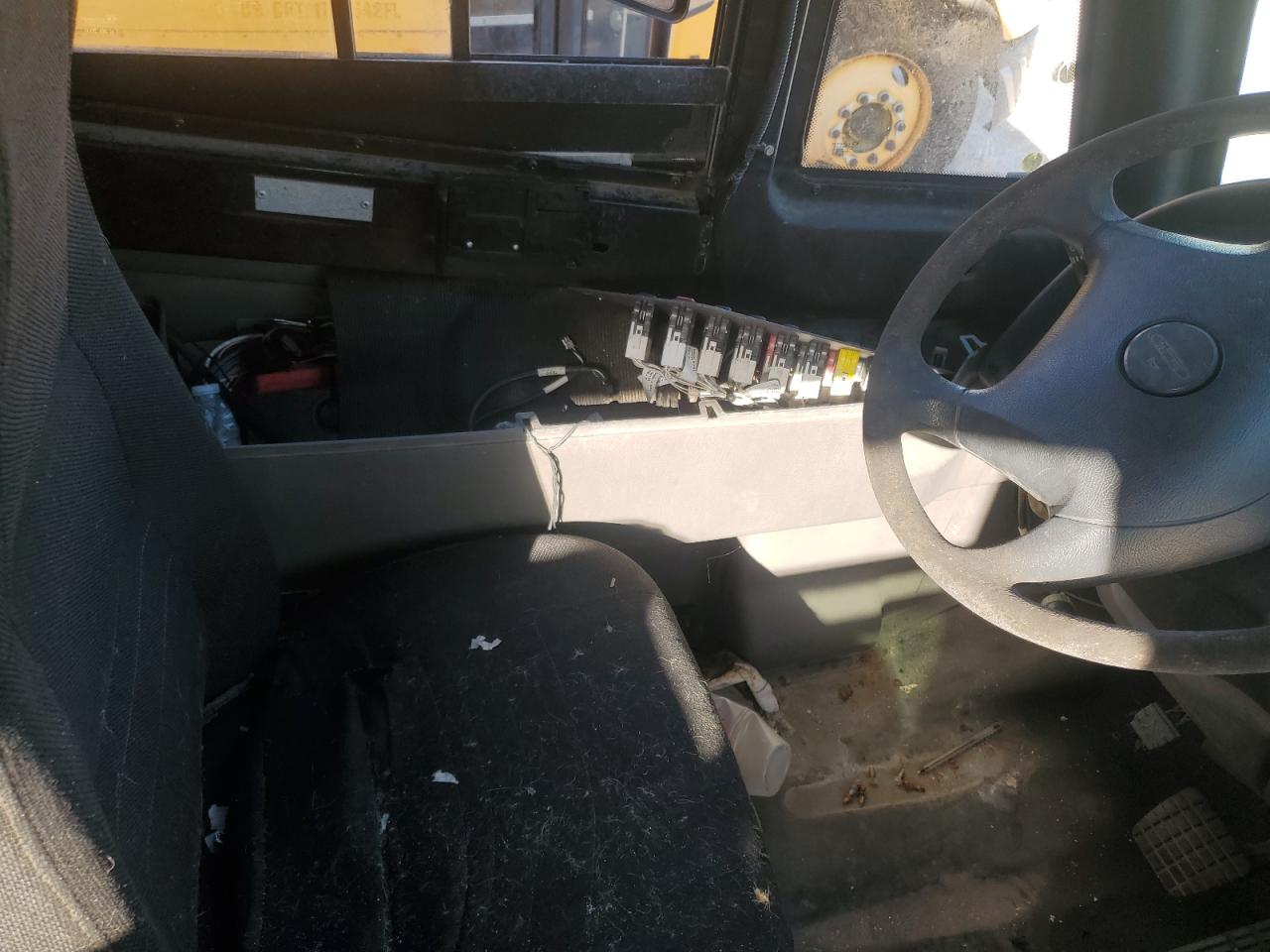 Freightliner Saf-t-line B2b Image 9