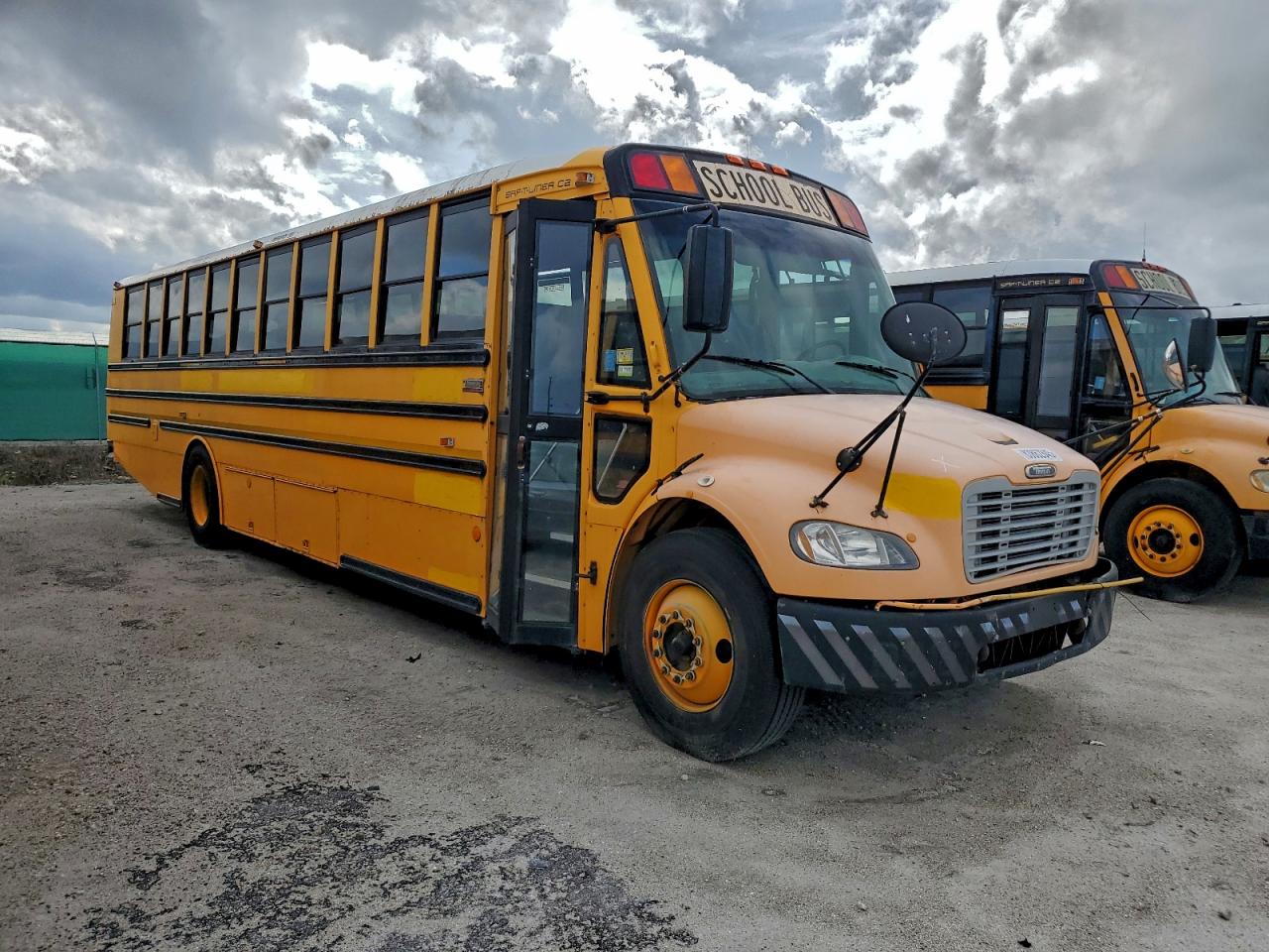 Freightliner Saf-t-line B2b Image 1