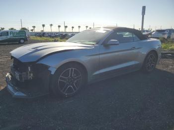  Salvage Ford Mustang