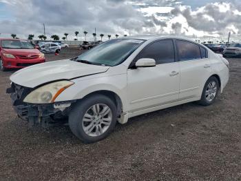  Salvage Nissan Altima