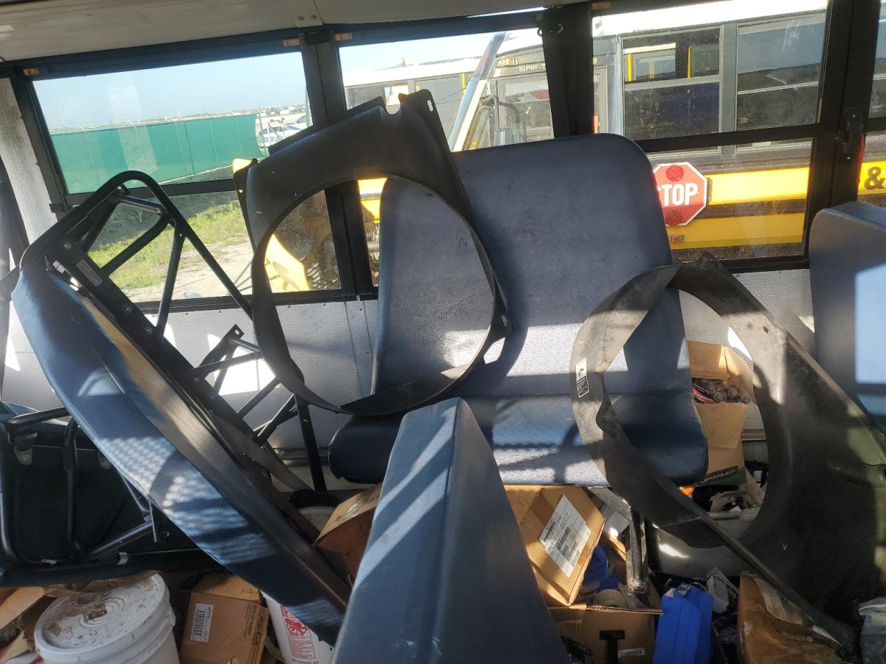 Freightliner Saf-t-line B2b Image 5