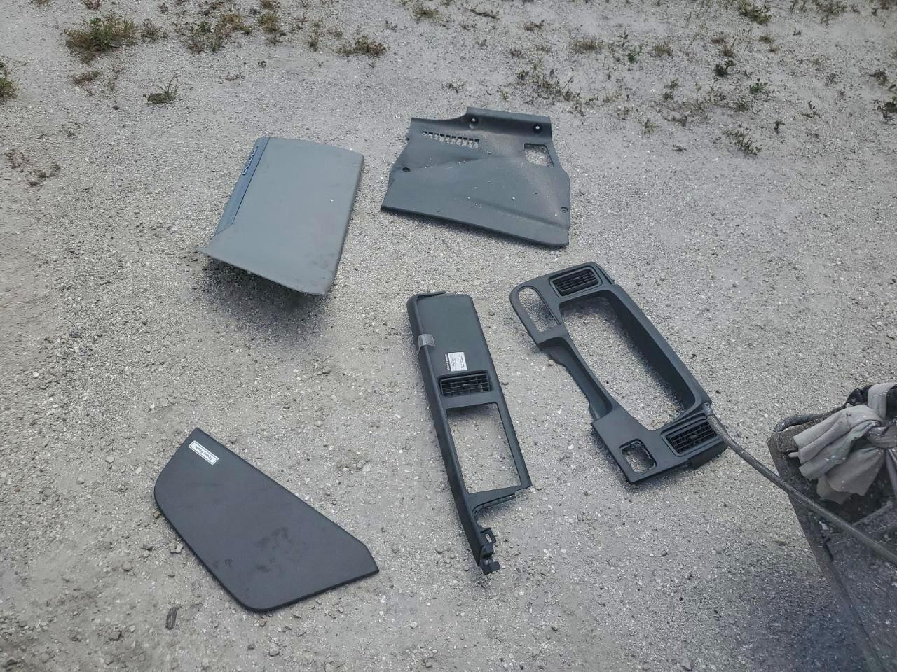 International Lt625 Image 10