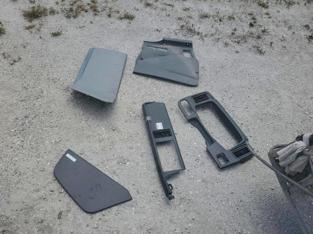 International Lt625 Image 10