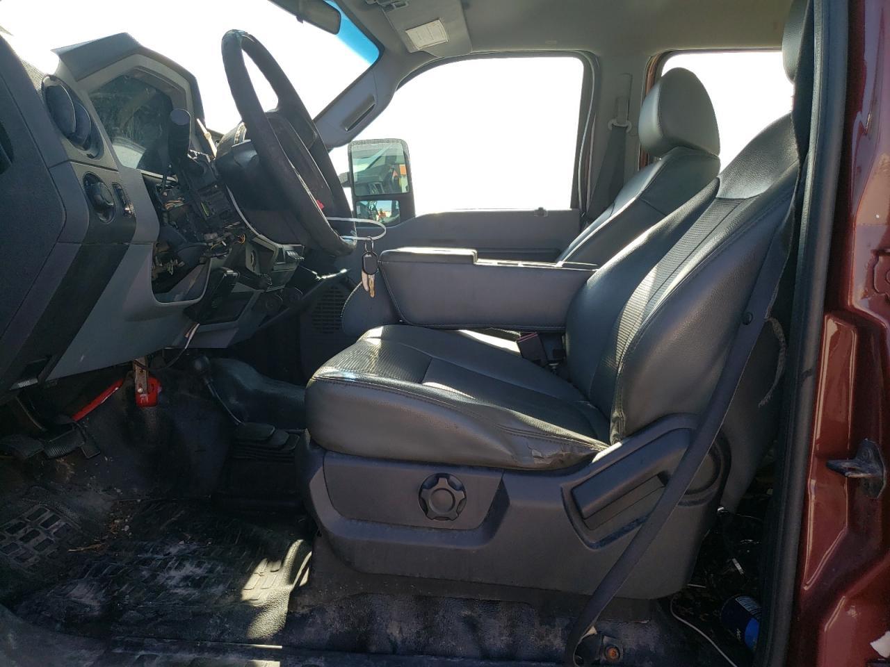 Ford F-350 Super Duty Image 4