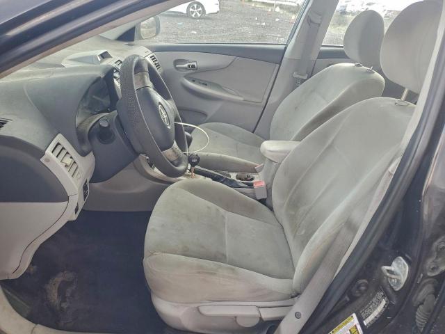 Toyota Corolla Base Image 10