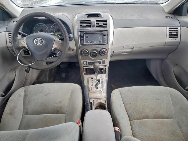 Toyota Corolla Base Image 8