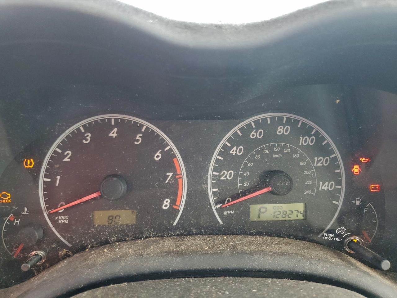 Toyota Corolla Base Image 7