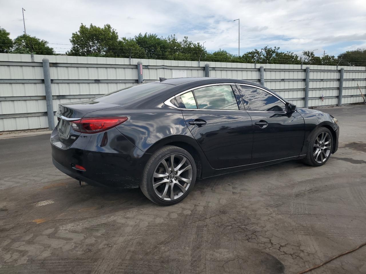 Mazda 6 Grand Touring Image 2