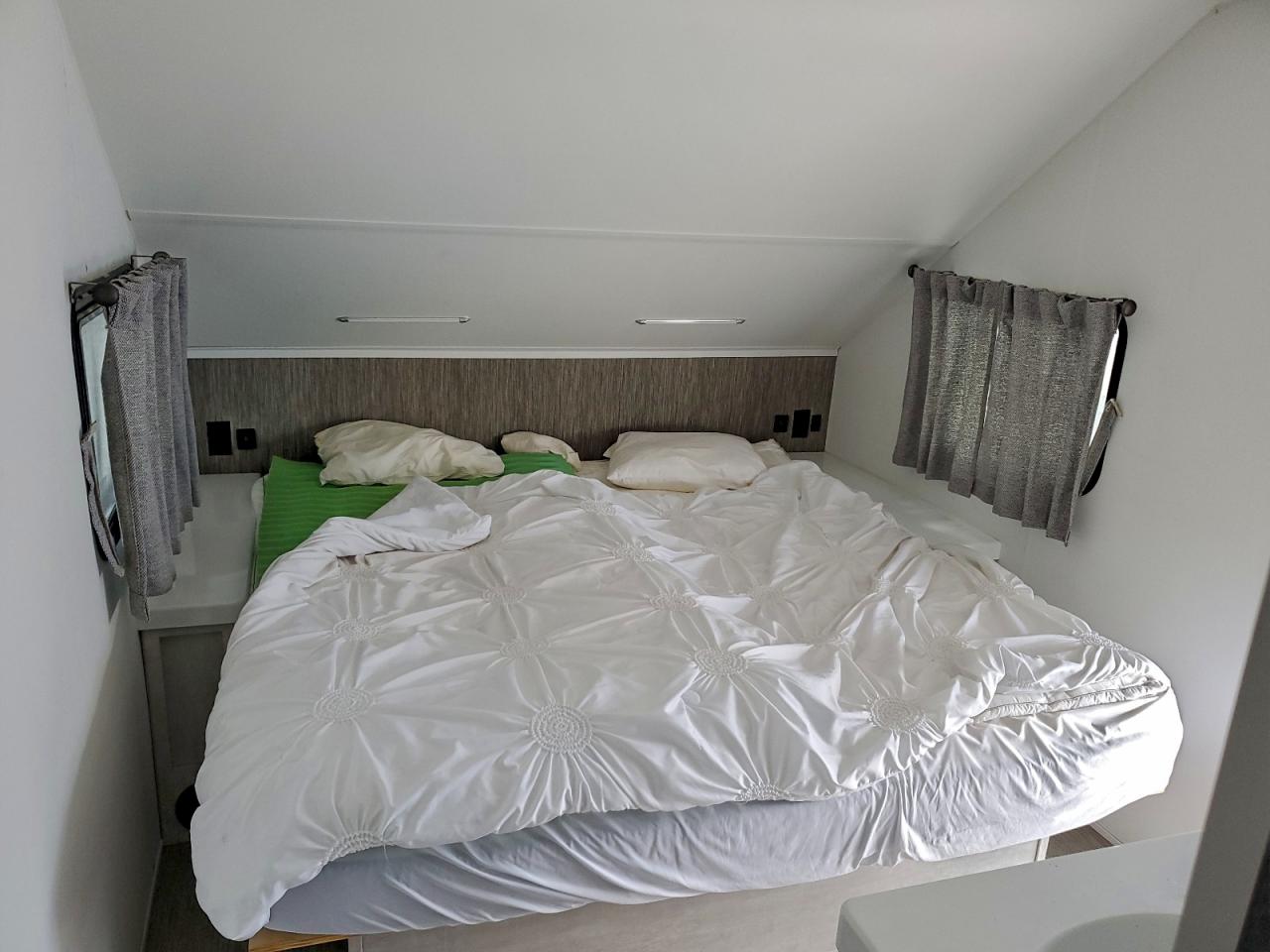 Tvra El Lite Ev Image 10