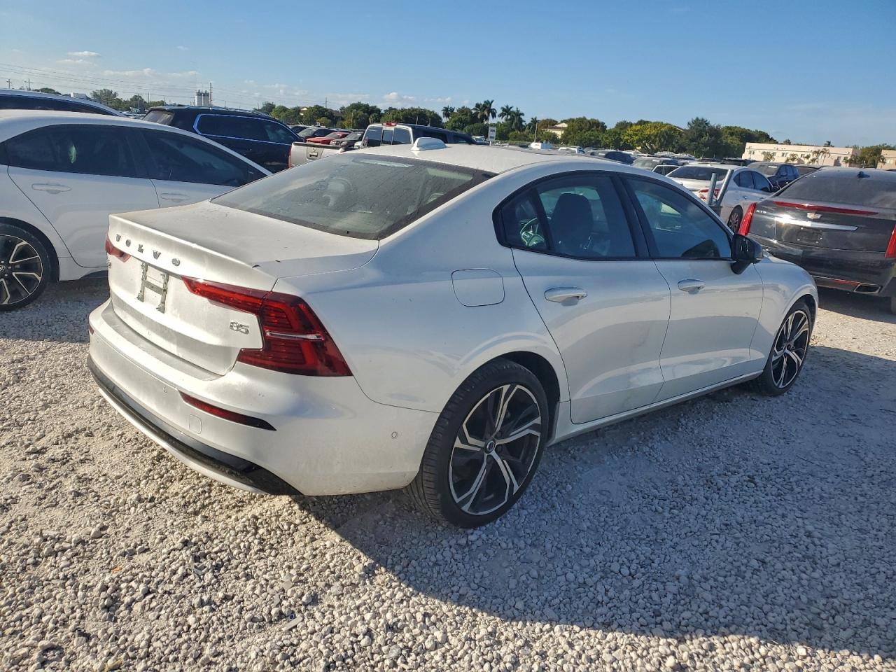 Volvo S60 Plus Plus Image 7