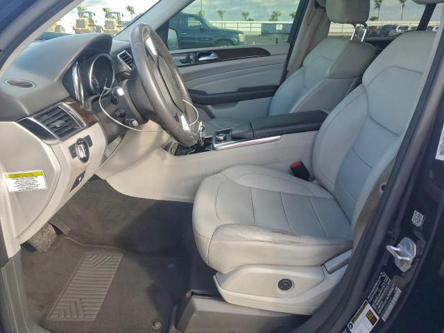 Mercedes-Benz M-Class 350 Image 12