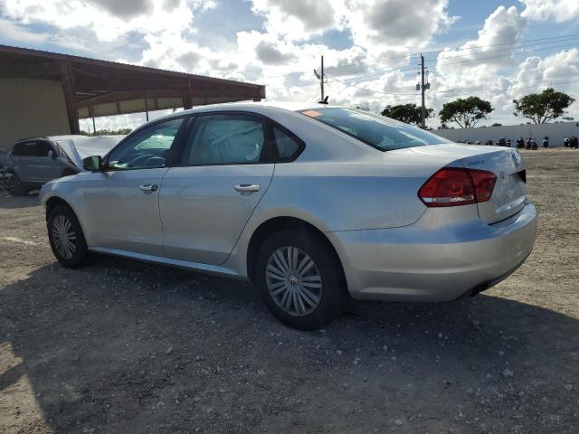 Volkswagen Passat S Image 9