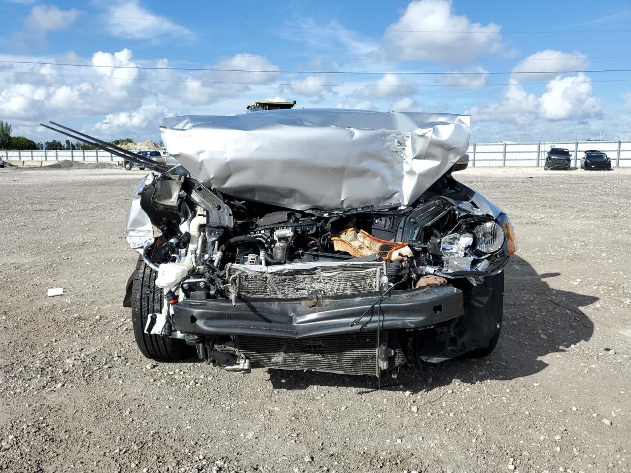 Volkswagen Passat S Image 3