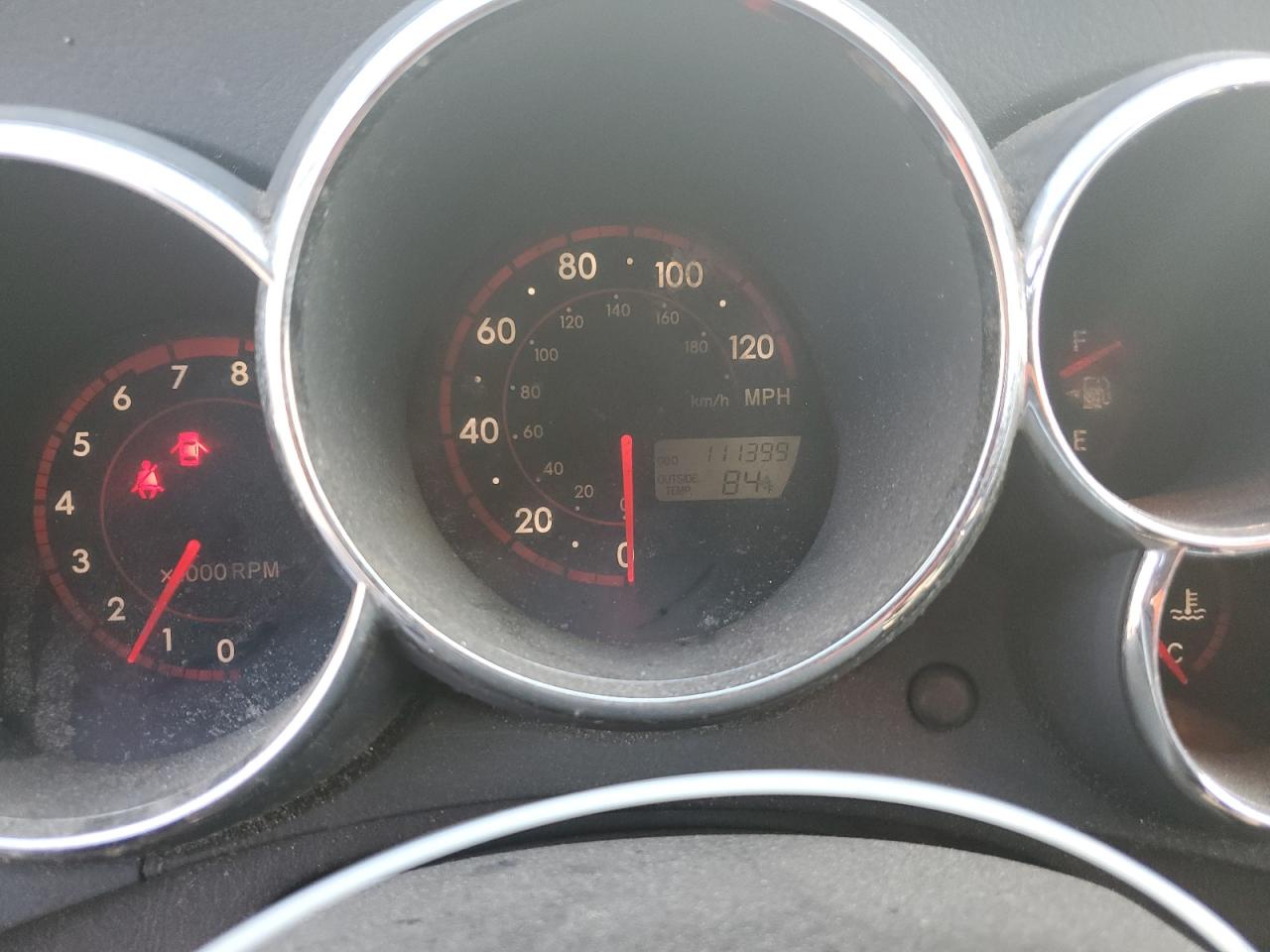 Pontiac Vibe Image 4