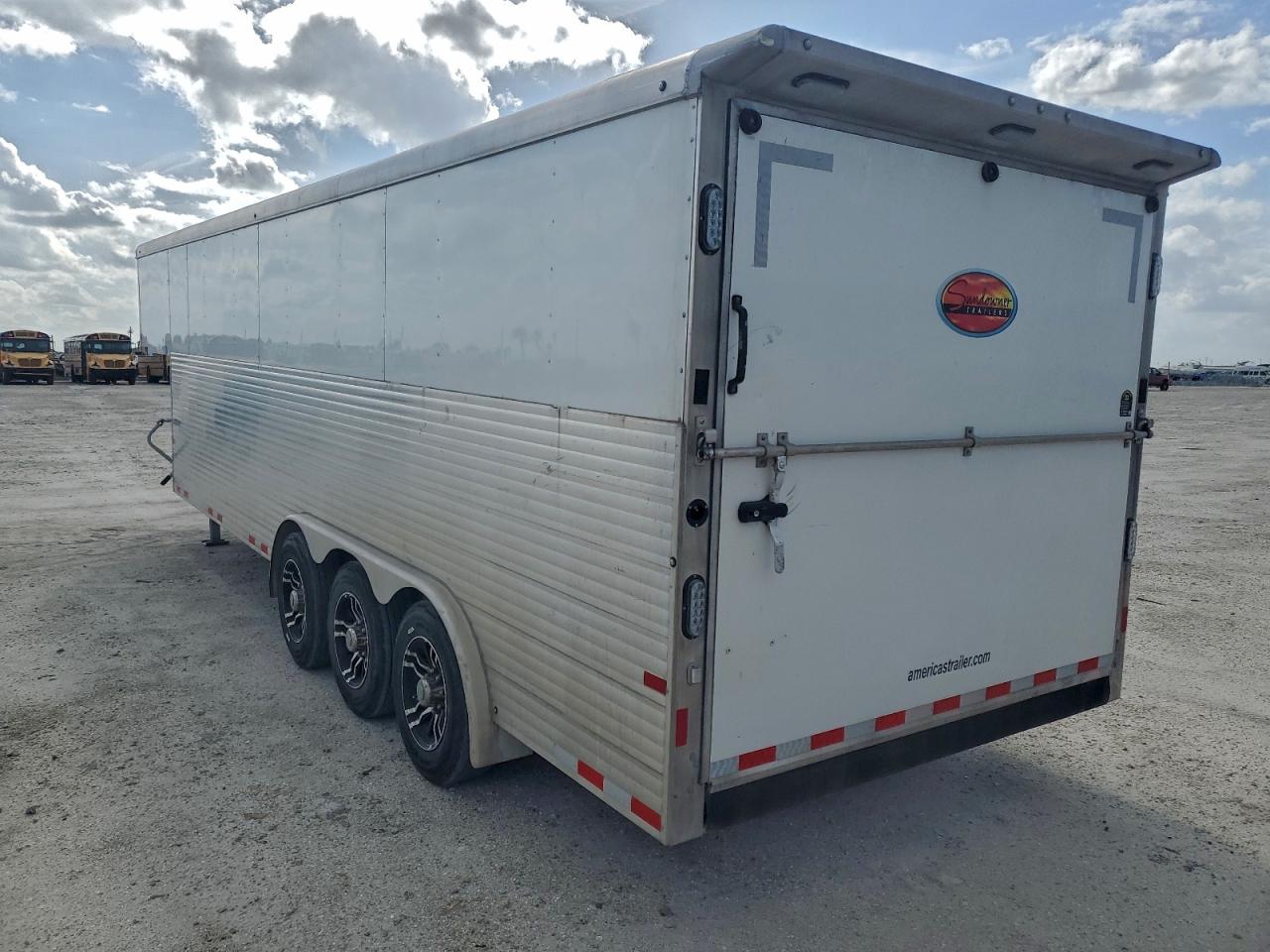 Sundowner Trailer Image 4