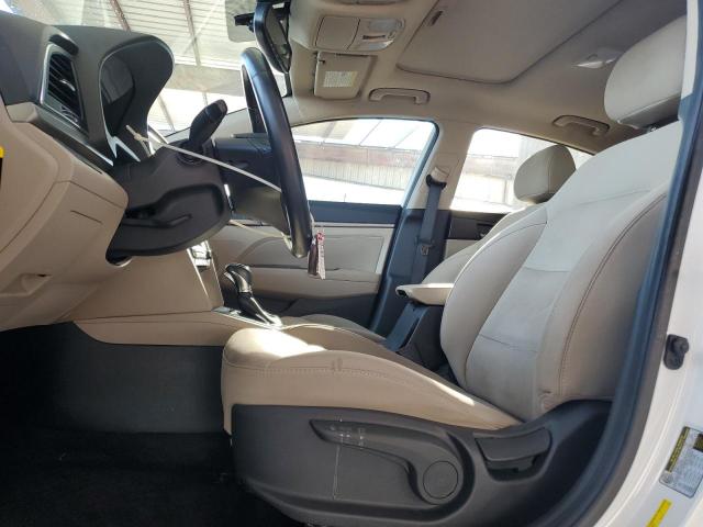 Hyundai ELANTRA Sel Image 3