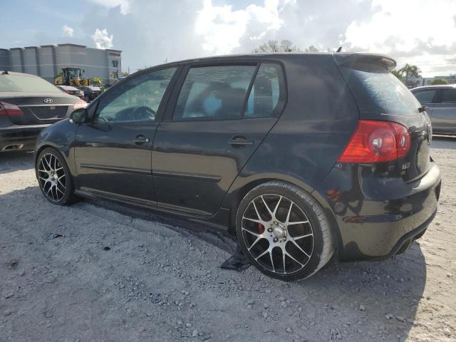Volkswagen GTI Image 11