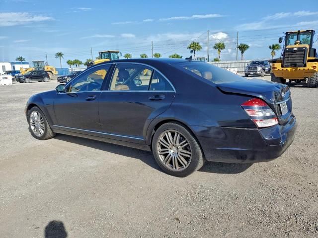 Mercedes-Benz S-Class 550 Image 5