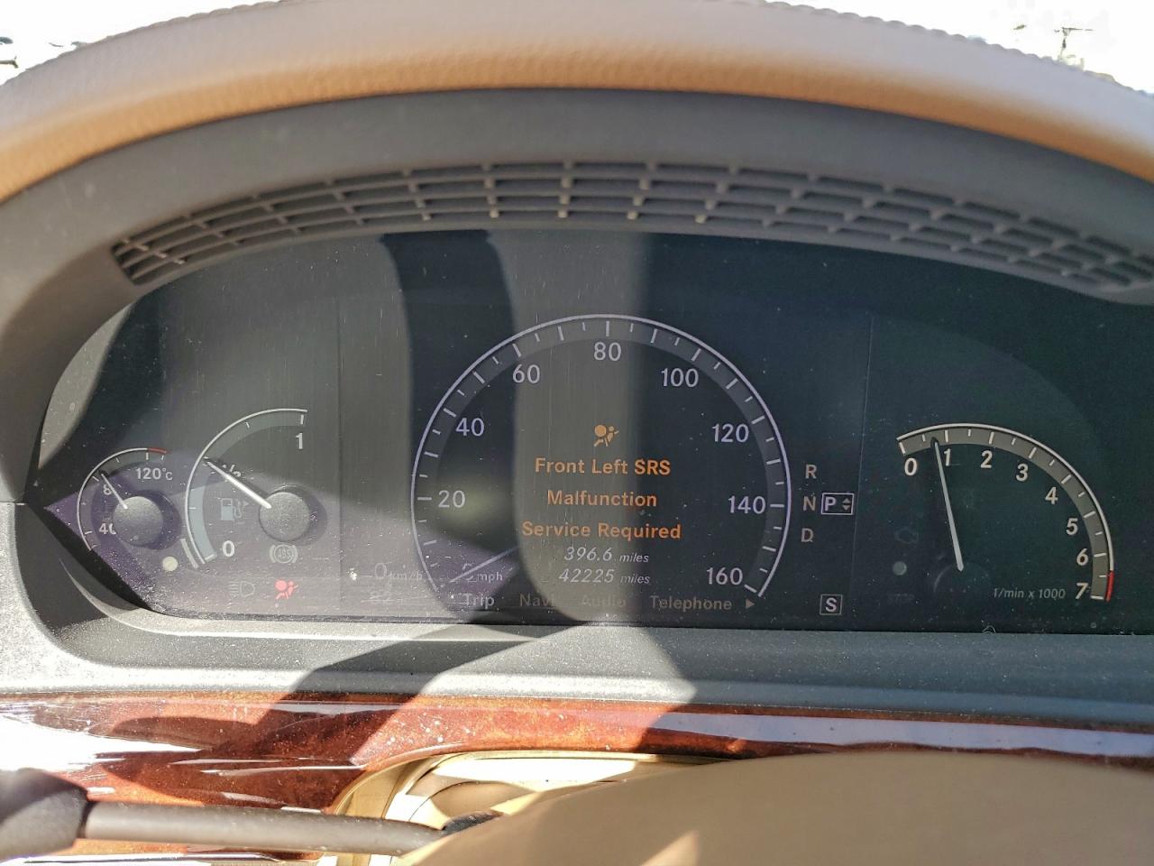 Mercedes-Benz S-Class 550 Image 9