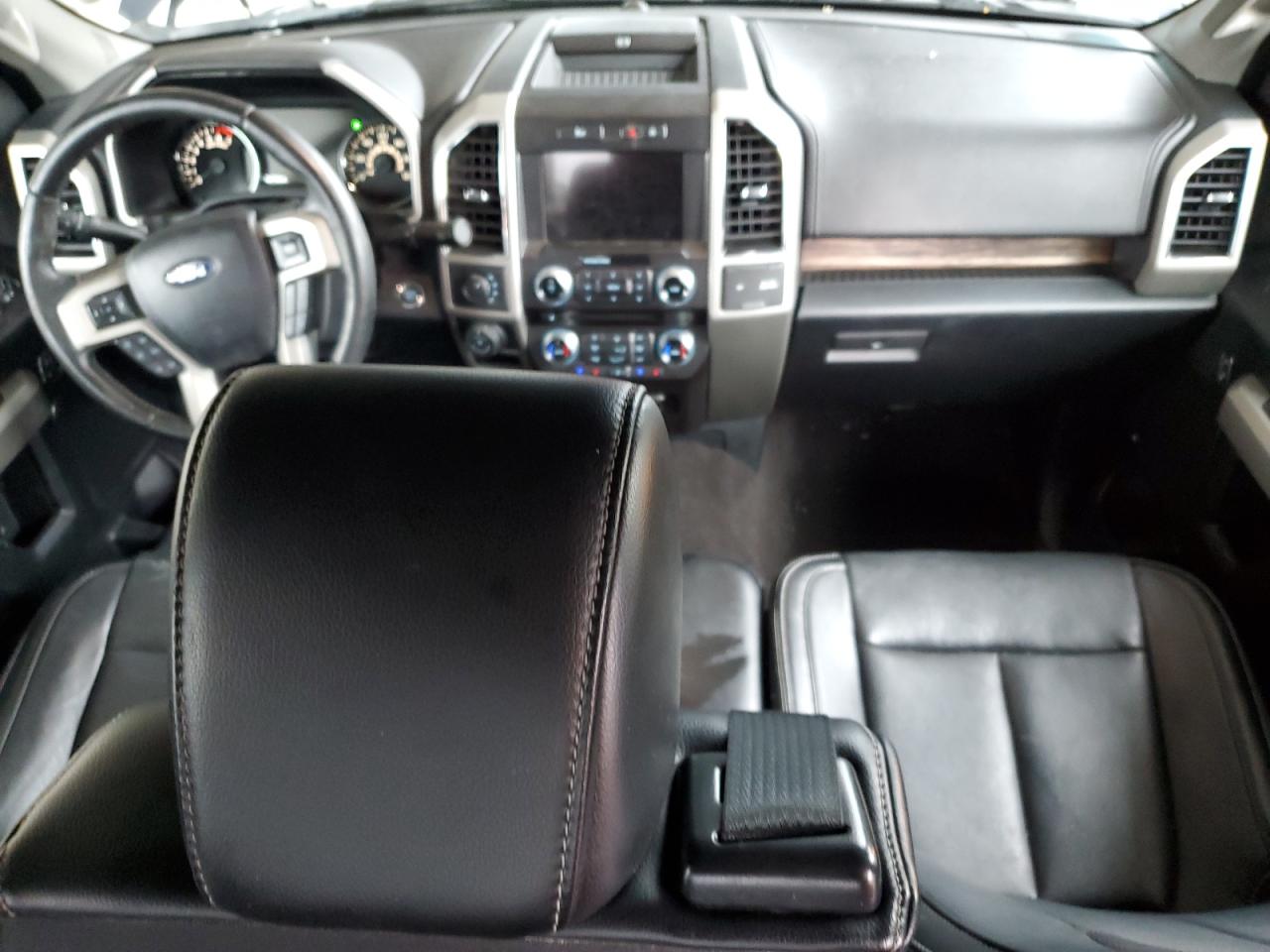 Ford F-150 Supercrew Image 7