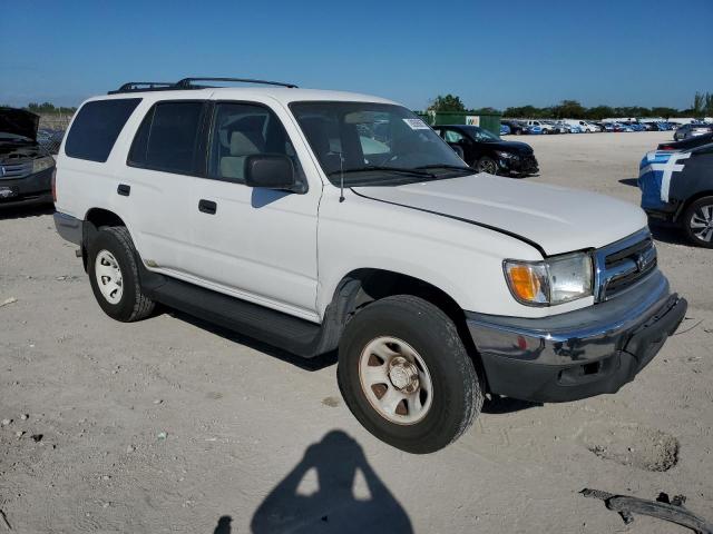 Toyota 4Runner Image 12