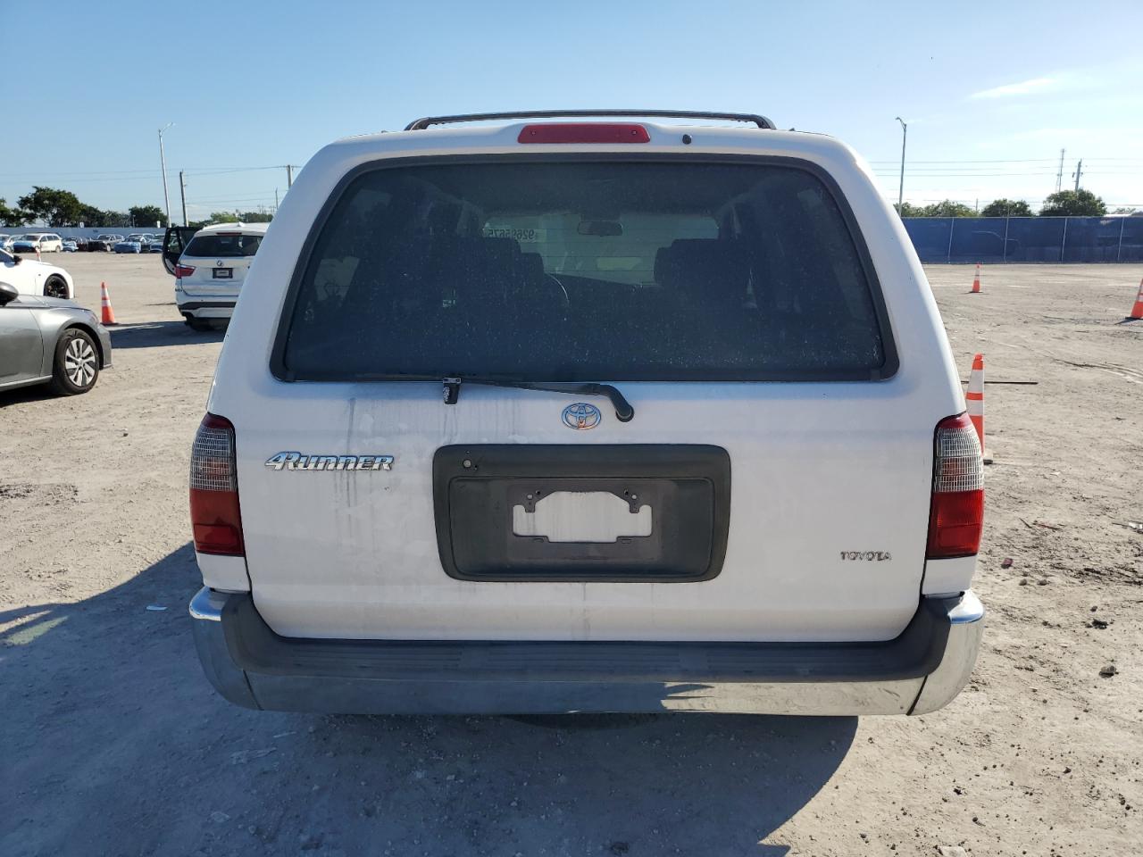 Toyota 4Runner Image 9