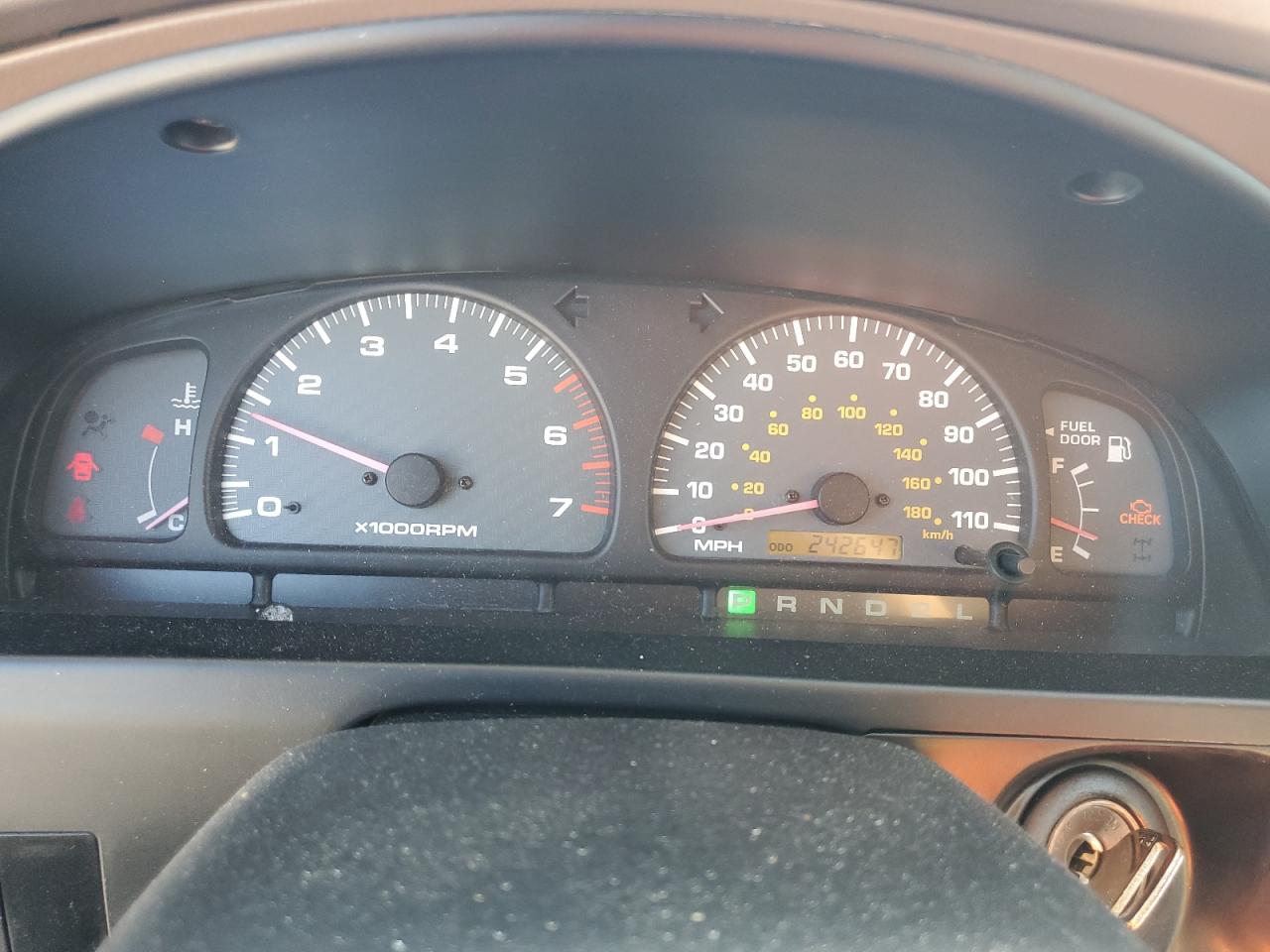 Toyota 4Runner Image 5