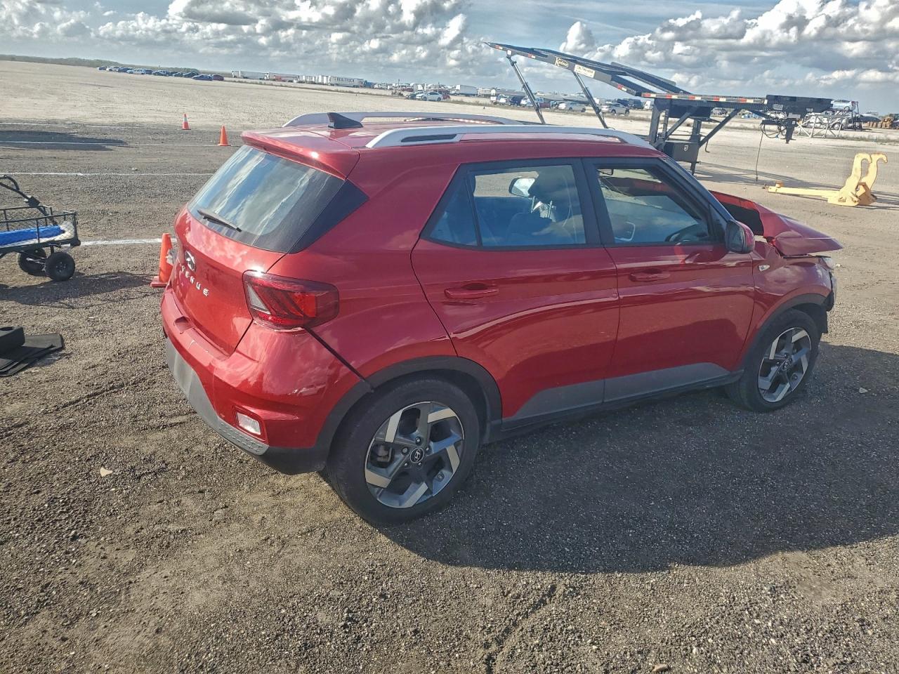 Hyundai VENUE Sel Image 2