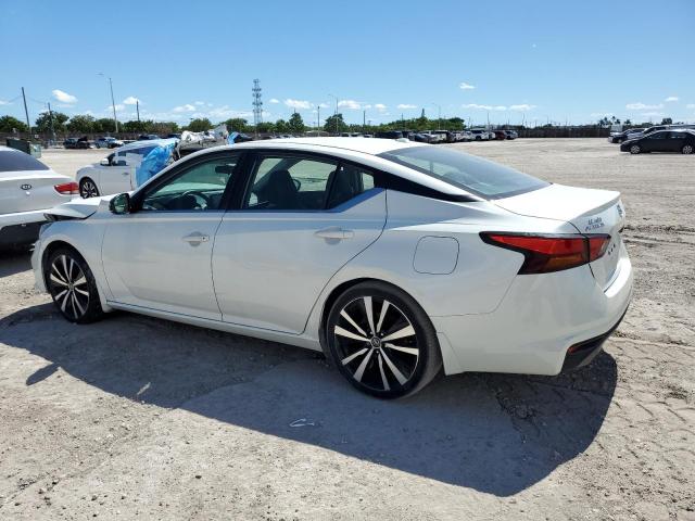 Nissan Altima Sr Image 11