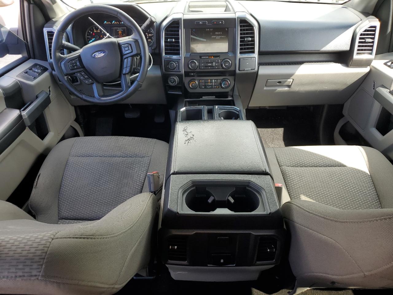 Ford F-150 Supercrew Image 2