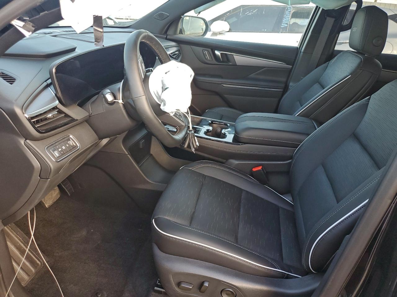 Buick Enclave Sp Sport Touring Image 4