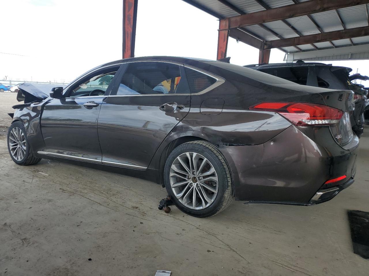 Hyundai Genesis 3.8l Image 4