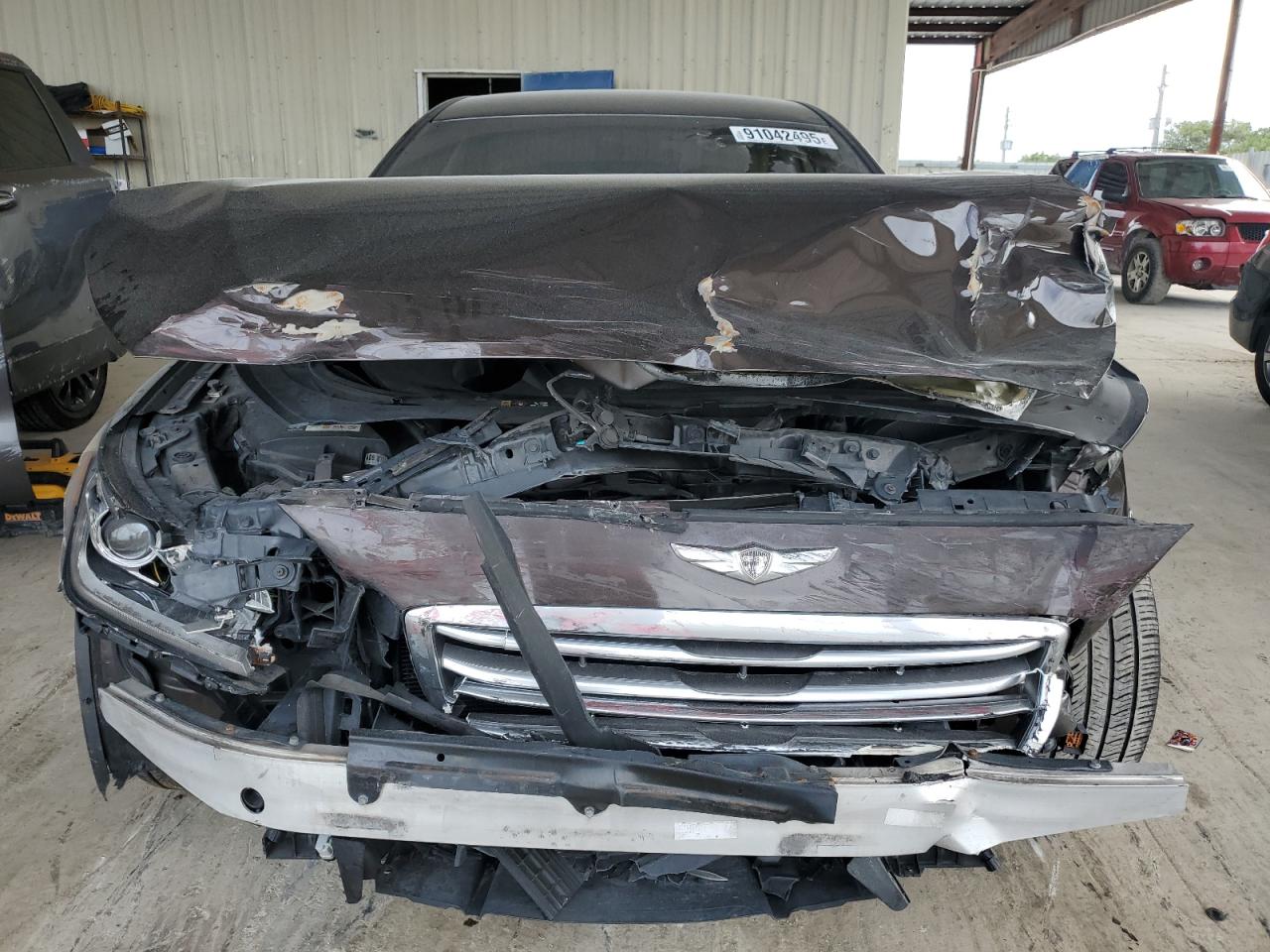 Hyundai Genesis 3.8l Image 2