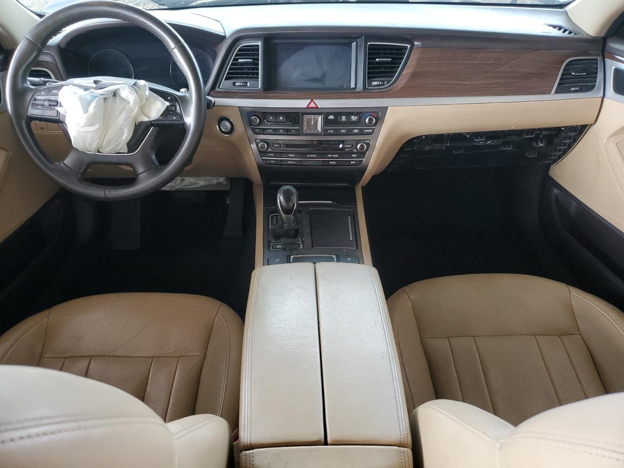 Hyundai Genesis 3.8l Image 7