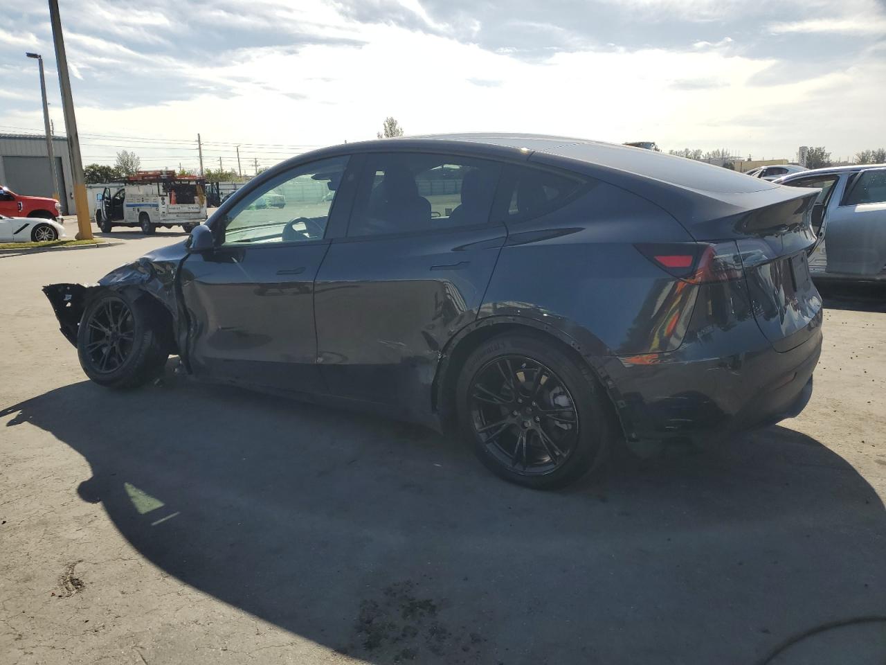 Tesla Model Y Image 8