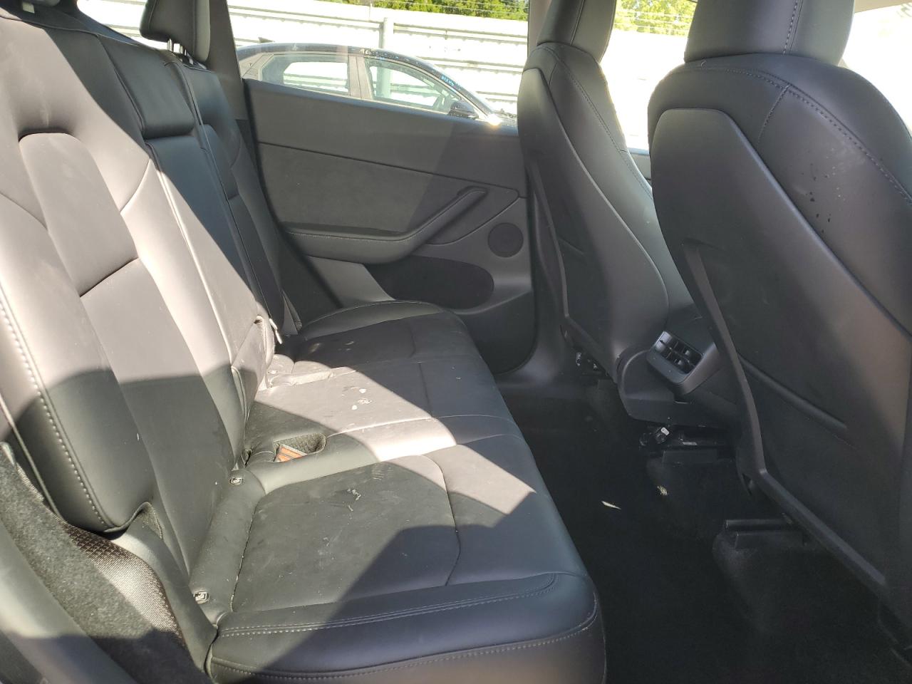 Tesla Model Y Image 10