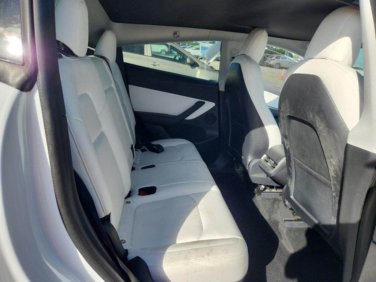 Tesla Model Y Image 9