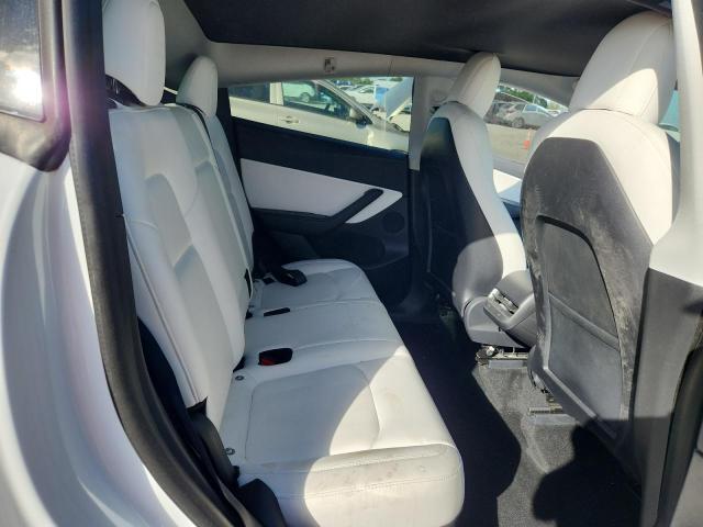 Tesla Model Y Image 9