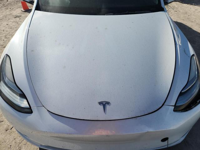 Tesla Model Y Image 8