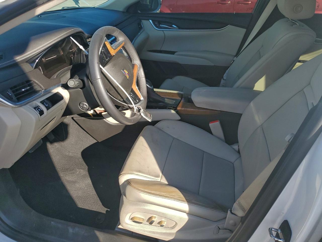 Cadillac XTS Image 7