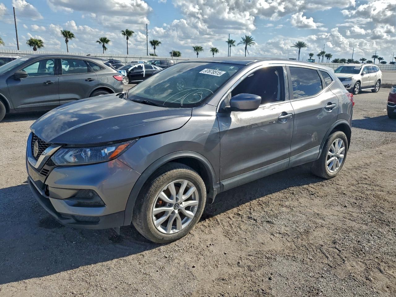 Nissan Rogue S Image 1