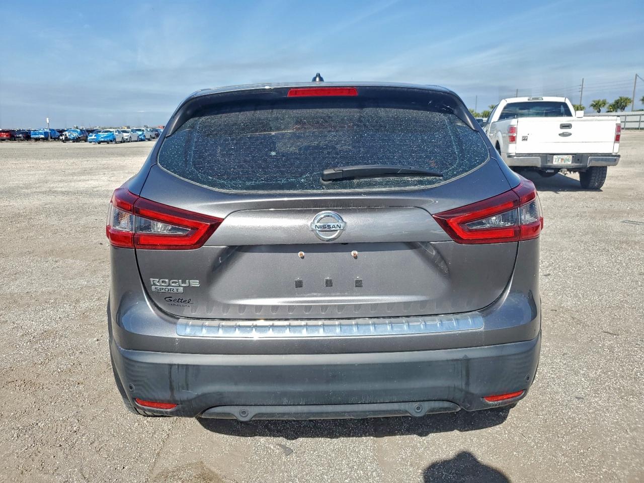 Nissan Rogue S Image 6