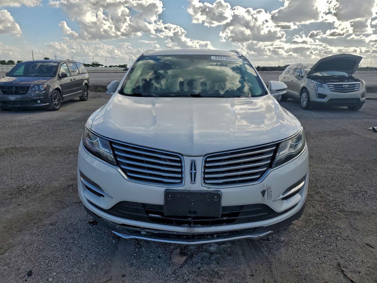 Lincoln MKZ Image 9