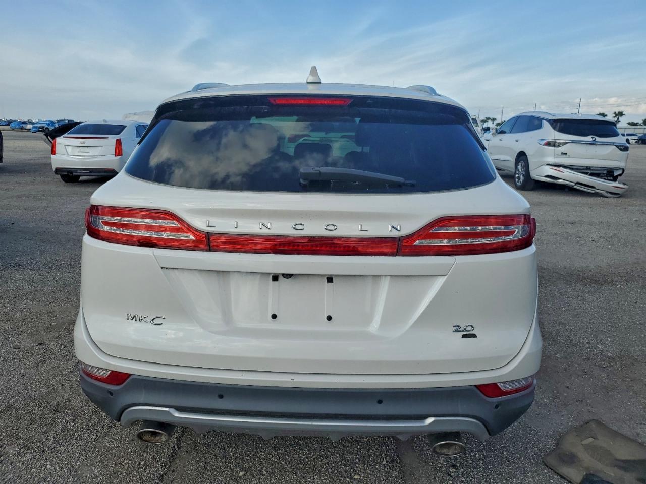 Lincoln MKZ Image 12