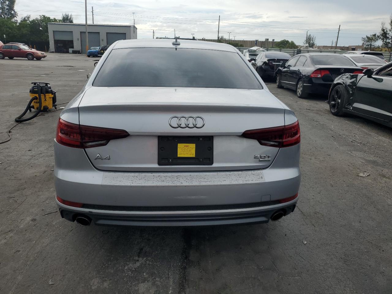 Audi A4 Premium Image 6