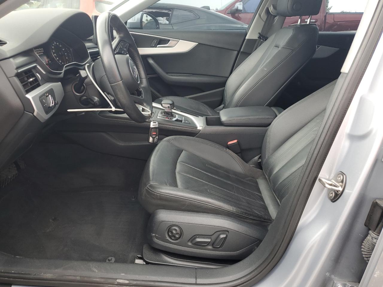 Audi A4 Premium Image 10